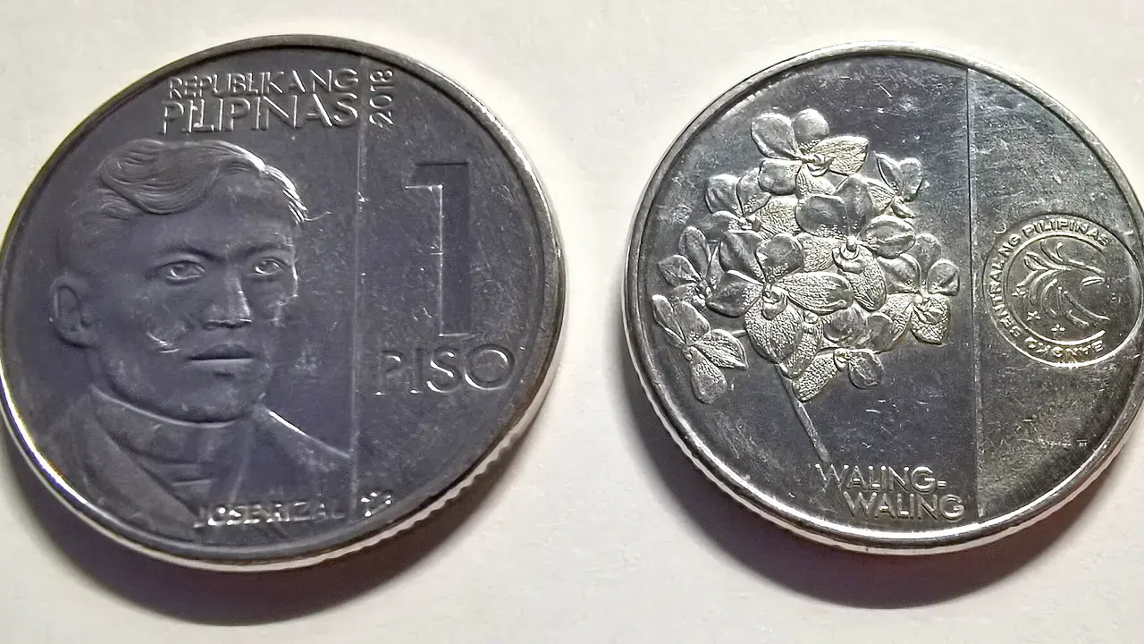 A Philippine one-peso coin